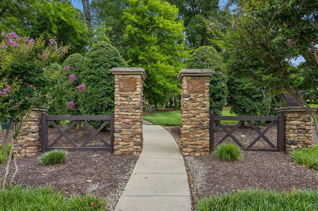 624 Lockwood Ln, Franklin, TN 37064