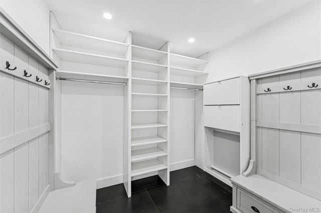 1064 Mora Place, Woodmere, NY 11598