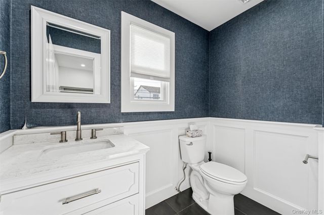 1064 Mora Place, Woodmere, NY 11598