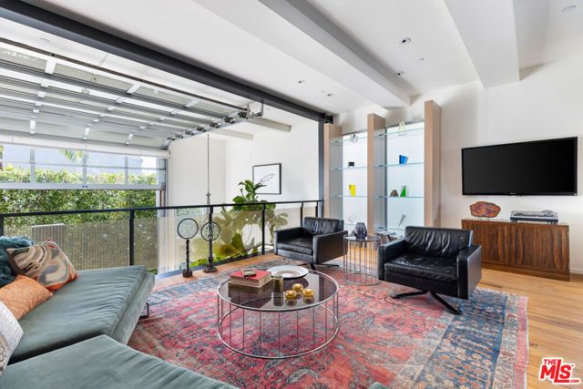 2124 Narcissus Court, Venice (los Angeles), CA 90291