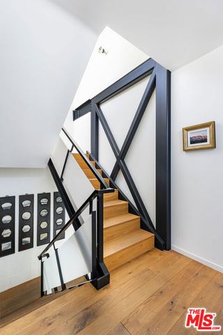 2124 Narcissus Court, Venice (los Angeles), CA 90291