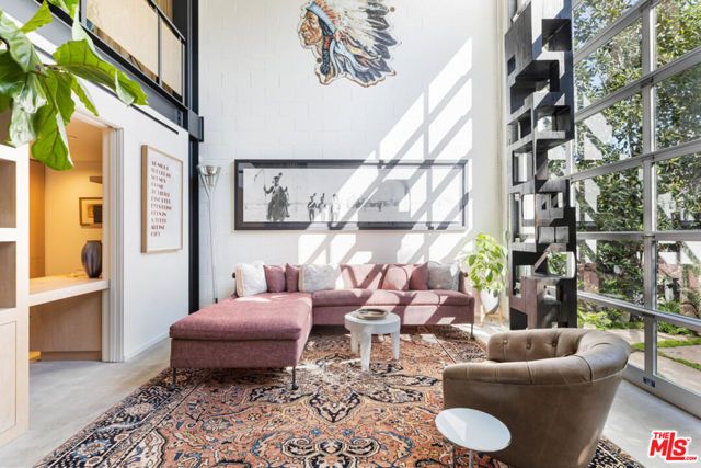 2124 Narcissus Court, Venice (los Angeles), CA 90291