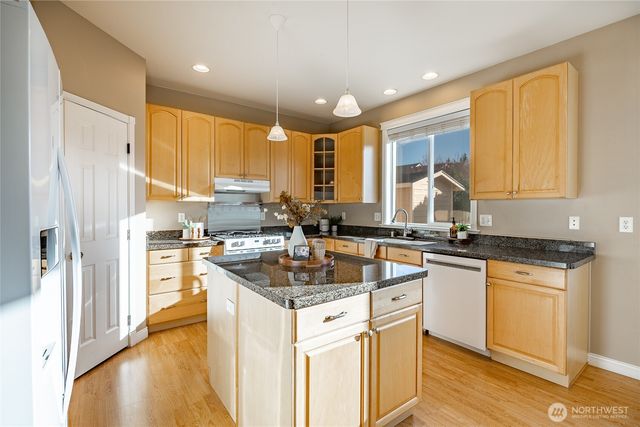 167 Cambridge Drive, Lynden, WA 98264