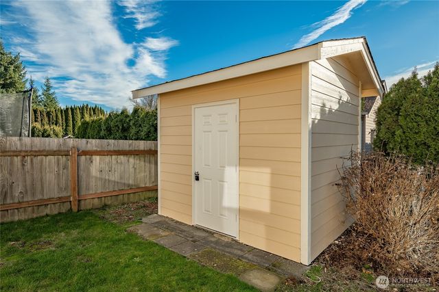 167 Cambridge Drive, Lynden, WA 98264
