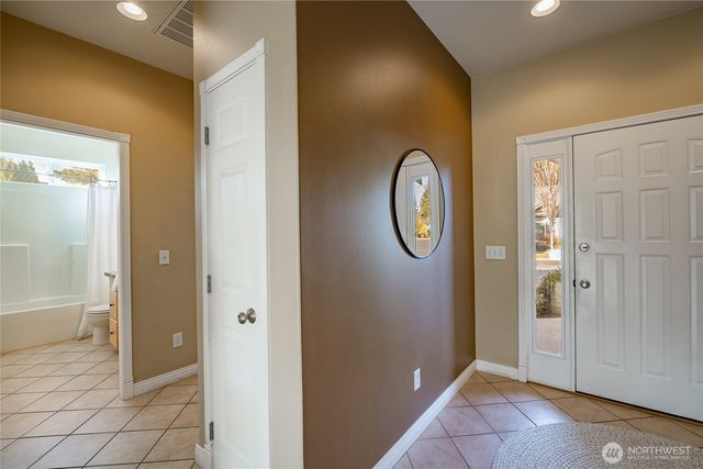 167 Cambridge Drive, Lynden, WA 98264