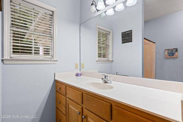10120 N Cypress Lake Drive, Olive Branch, MS 38654