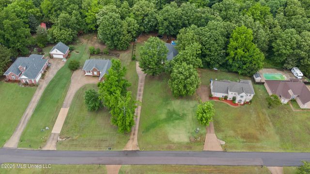 10120 N Cypress Lake Drive, Olive Branch, MS 38654