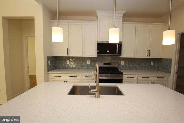 390 SCRANTON LN, Ocean View, DE 19970