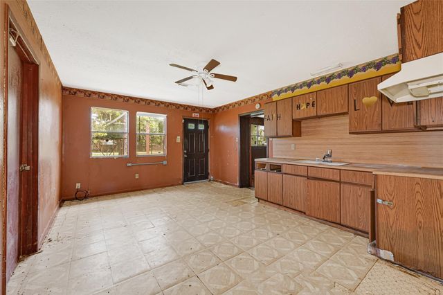4600 Ireland Street, Houston, TX 77016
