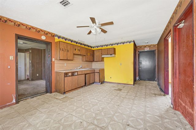 4600 Ireland Street, Houston, TX 77016