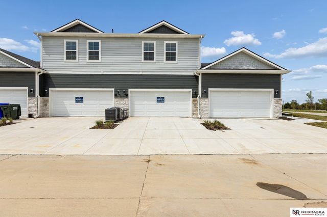 11422 N 160 Court, Bennington, NE 68007