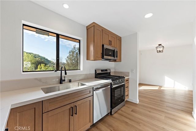 5036 Echo Street 408, Los Angeles, CA 90042