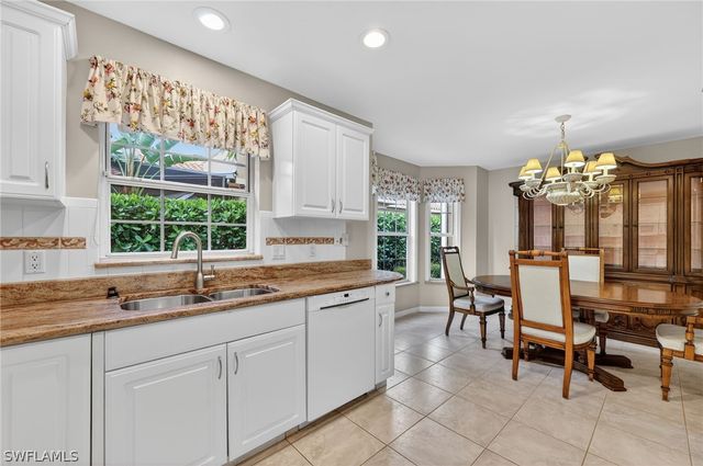 8534 Chase Preserve DR, Naples, FL 34113