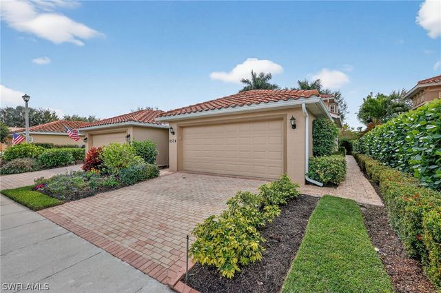 8534 Chase Preserve DR, Naples, FL 34113