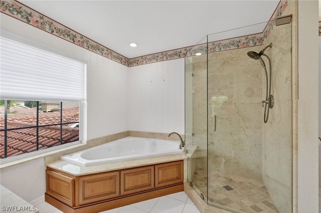 8534 Chase Preserve DR, Naples, FL 34113