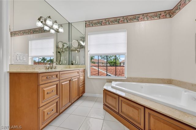 8534 Chase Preserve DR, Naples, FL 34113