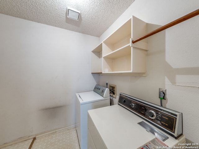 8434 Timber Loche, San Antonio, TX 78250