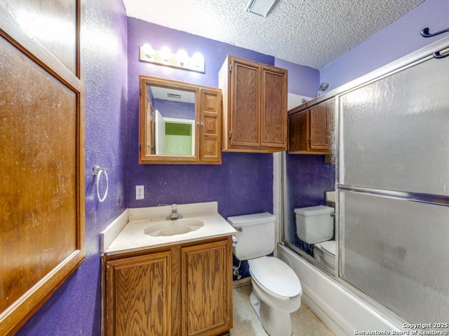 8434 Timber Loche, San Antonio, TX 78250