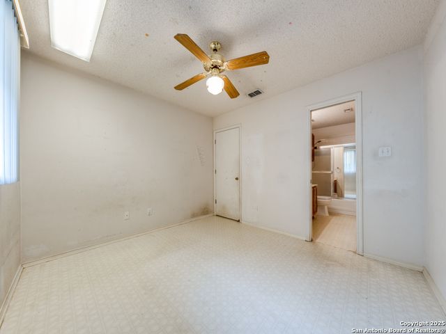 8434 Timber Loche, San Antonio, TX 78250