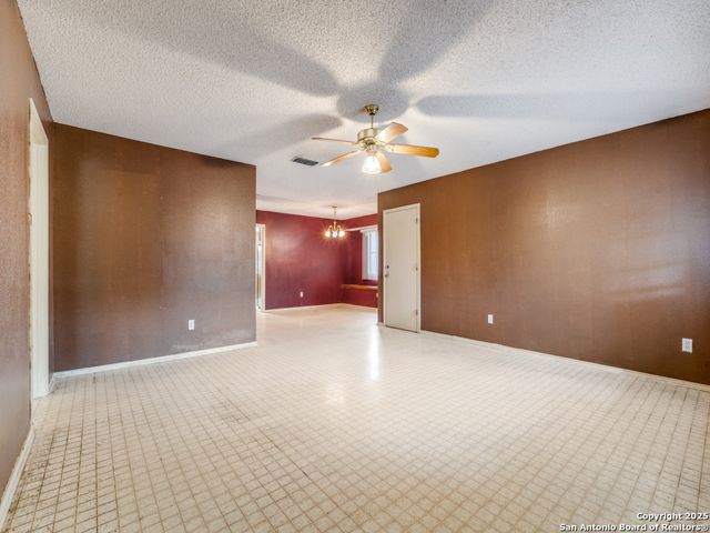 8434 Timber Loche, San Antonio, TX 78250
