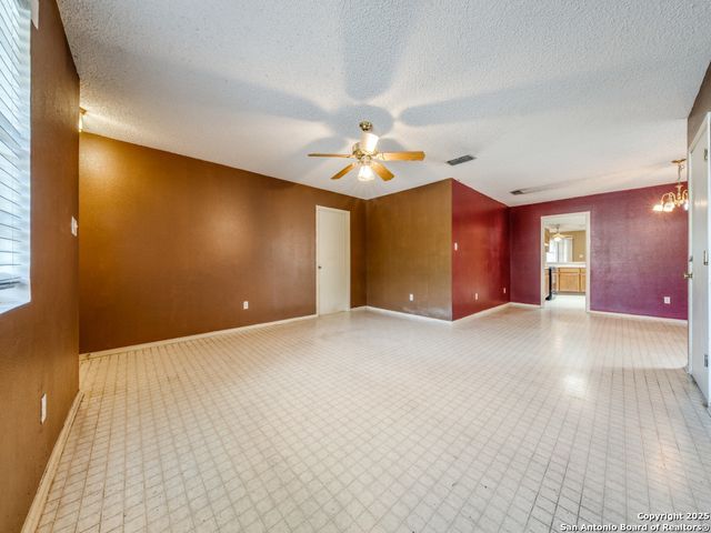 8434 Timber Loche, San Antonio, TX 78250