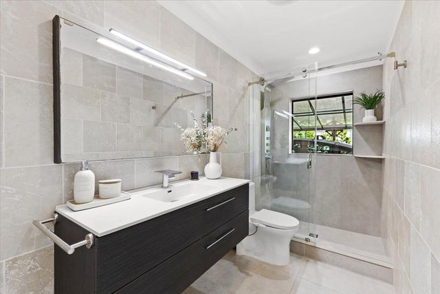 1049 W Palmetto Park Road, Boca Raton, FL 33486