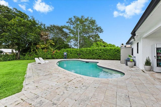 1049 W Palmetto Park Road, Boca Raton, FL 33486