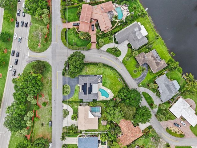 1049 W Palmetto Park Road, Boca Raton, FL 33486