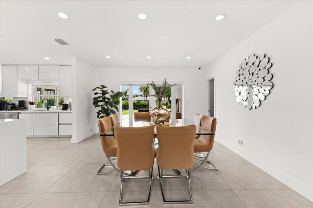 1049 W Palmetto Park Road, Boca Raton, FL 33486