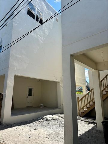 2144 5TH AVENUE N, St Petersburg, FL 33713