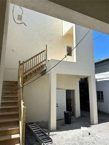 2144 5TH AVENUE N, St Petersburg, FL 33713