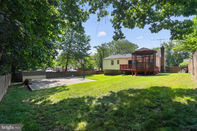 6102 BROOKE JANE DR, Clinton, MD 20735
