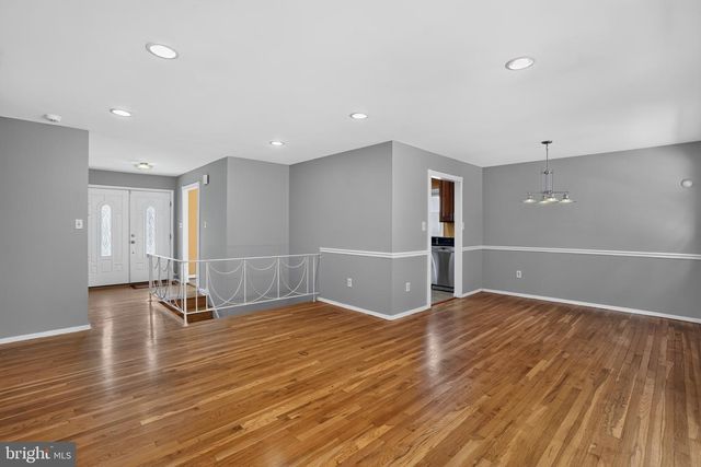 6102 BROOKE JANE DR, Clinton, MD 20735