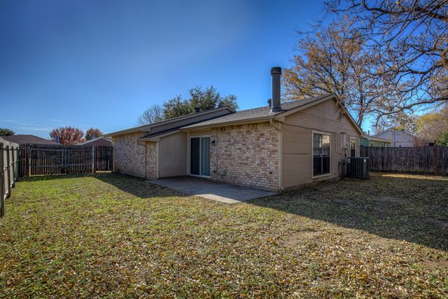 4221 Heath Street, Fort Worth, TX 76137