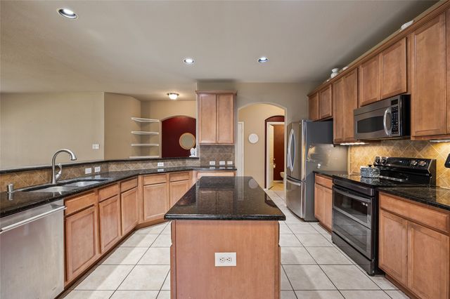 2012 Killeen Drive, Forney, TX 75126