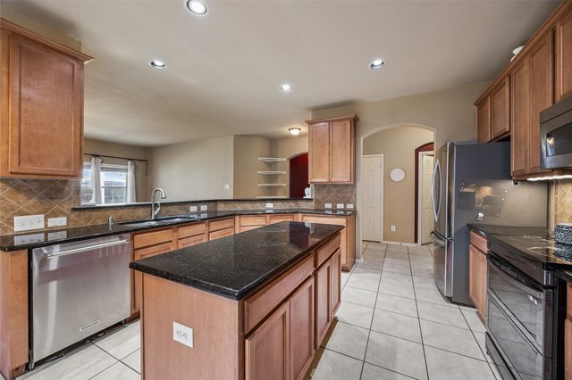 2012 Killeen Drive, Forney, TX 75126