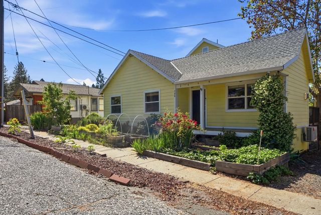 125 E Oak St, Colfax, CA 95713