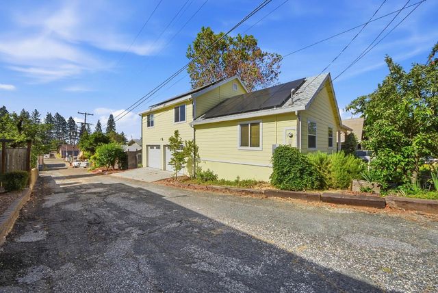 125 E Oak St, Colfax, CA 95713