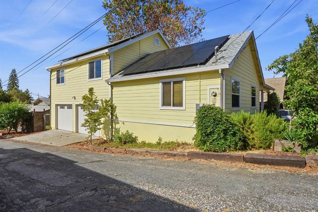 125 E Oak St, Colfax, CA 95713