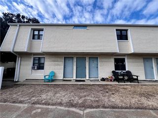 3145 Page Ave Apt 202, Virginia Beach, VA 23451