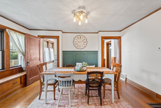 330 W 9th Street S, Newton, IA 50208