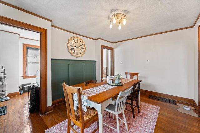 330 W 9th Street S, Newton, IA 50208