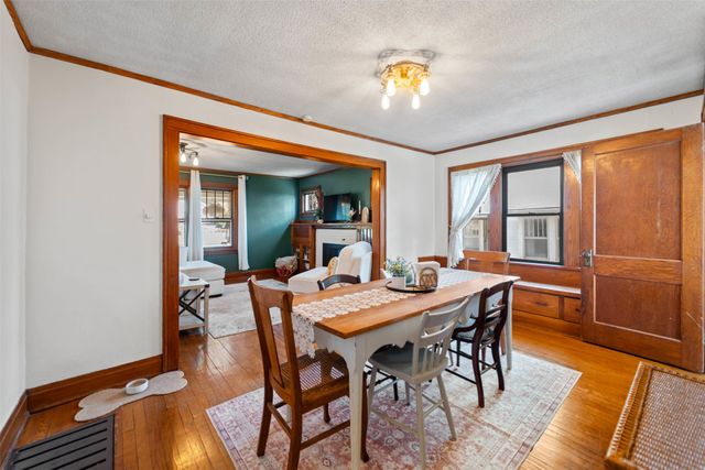 330 W 9th Street S, Newton, IA 50208