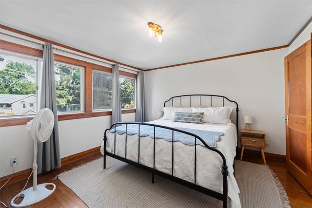 330 W 9th Street S, Newton, IA 50208
