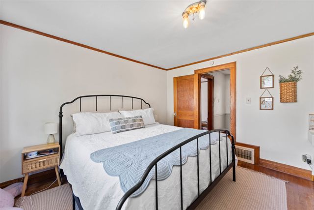 330 W 9th Street S, Newton, IA 50208