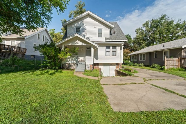 330 W 9th Street S, Newton, IA 50208