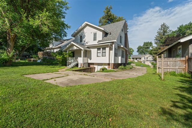 330 W 9th Street S, Newton, IA 50208