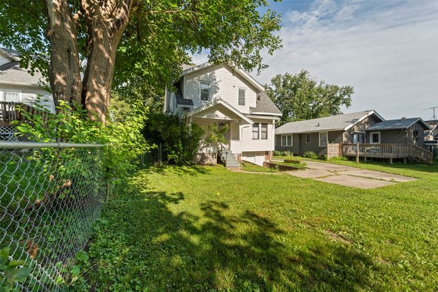 330 W 9th Street S, Newton, IA 50208