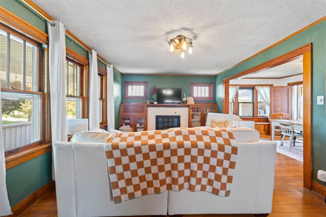 330 W 9th Street S, Newton, IA 50208