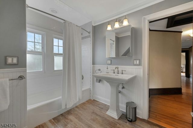 18 Ball Road, Mountain Lakes Boro, NJ 07046